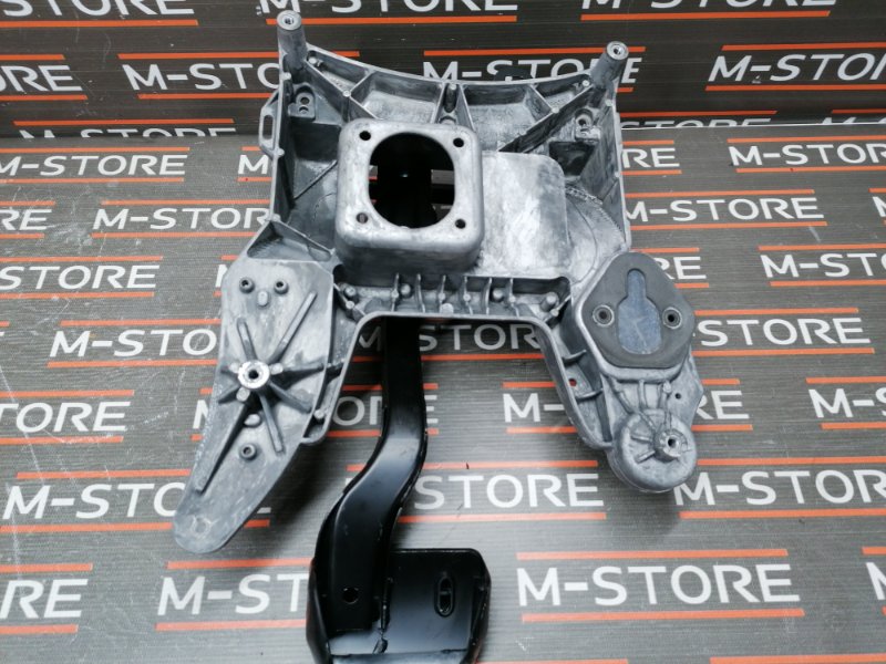 педаль тормоза, 350 рублей, Красноярск