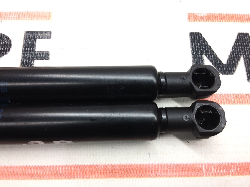 Амортизатор стекла багажника, 1000 рублей, Красноярск