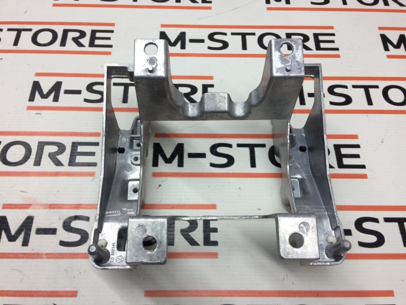 Кронштейн подлокотника, 340 рублей, Красноярск