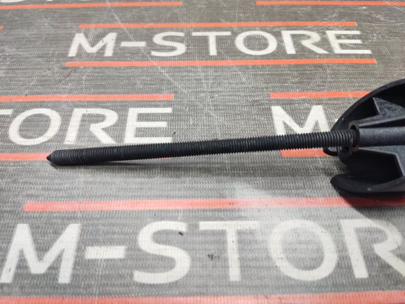 болт крепления запасного колеса, 300 рублей, Красноярск