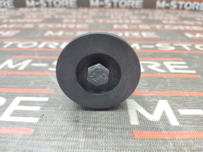 болт крепления запасного колеса, 300 рублей, Красноярск