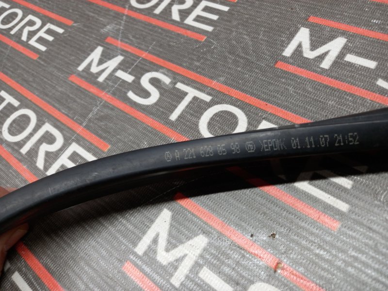 Уплотнитель капота, 950 рублей, Красноярск