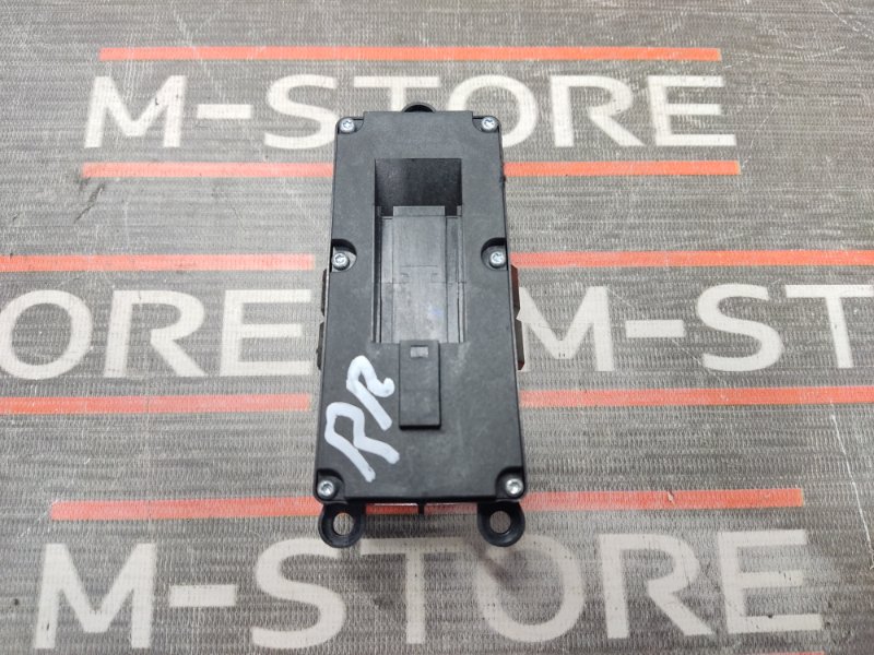 Блок управления стеклоподъемниками, 1000 рублей, Красноярск