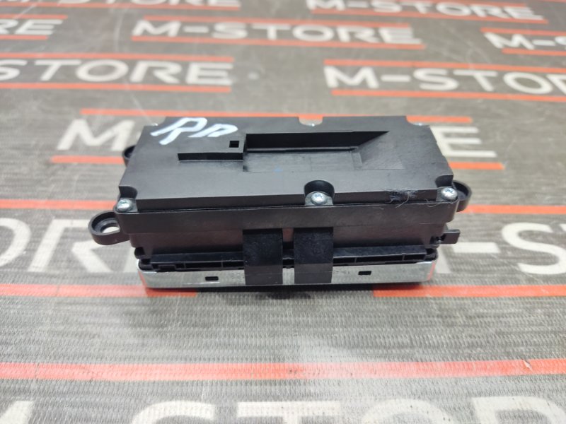 Блок управления стеклоподъемниками, 1000 рублей, Красноярск