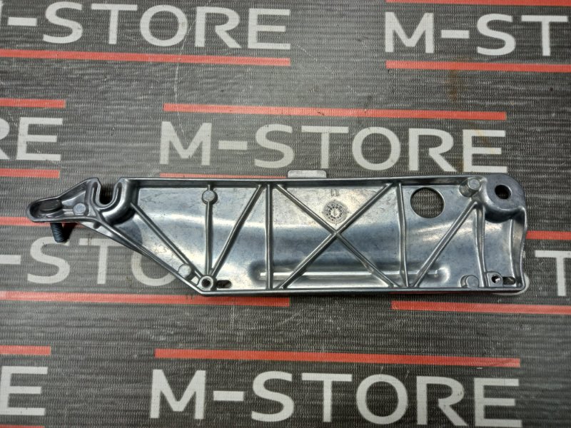 кронштейн потолочной ручки, 280 рублей, Красноярск