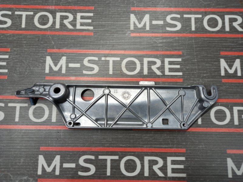 кронштейн потолочной ручки, 280 рублей, Красноярск