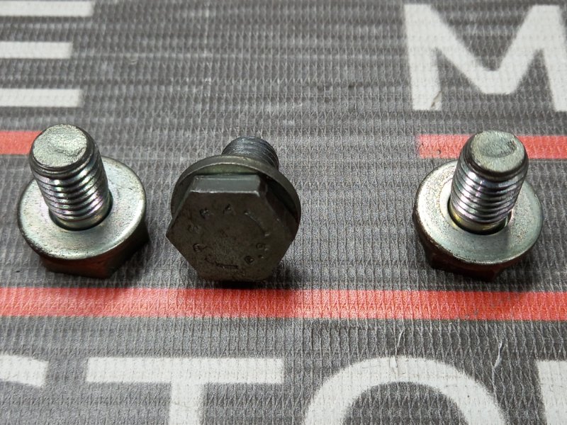 болт гидротрансформатора, 300 рублей, Красноярск