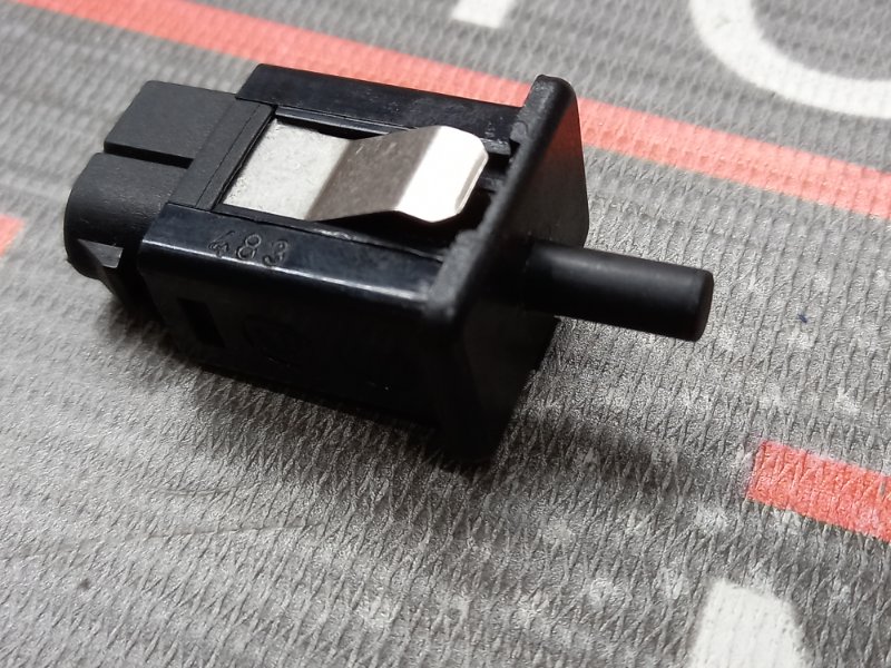 концевик бардачка, 300 рублей, Красноярск