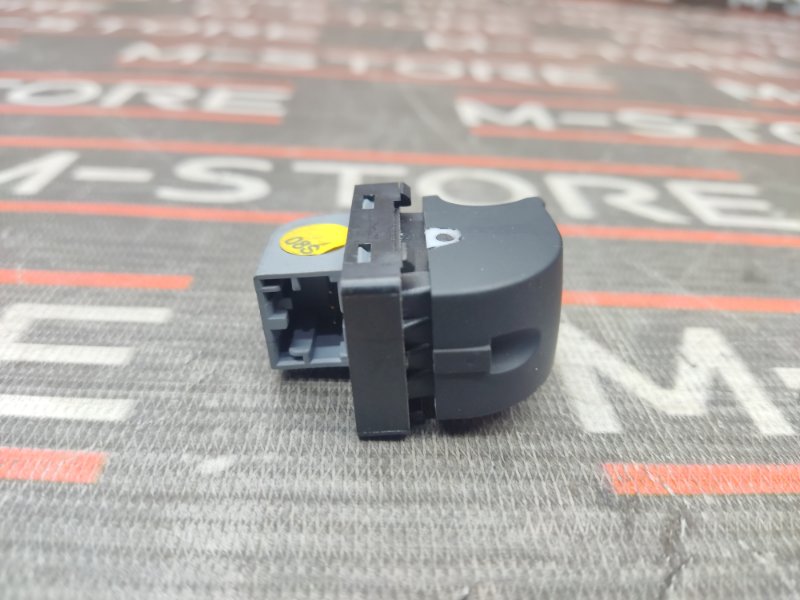 кнопка стеклоподъемника, 200 рублей, Красноярск