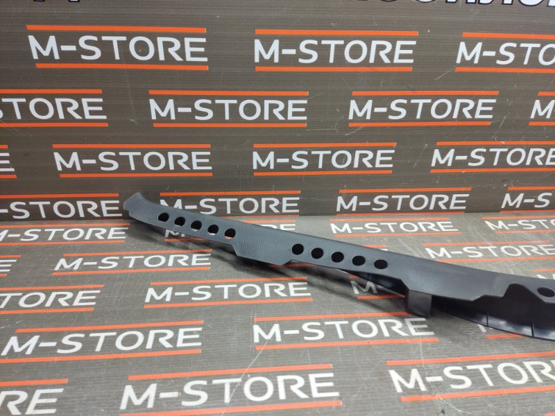 Накладка на порог салона, 300 рублей, Красноярск