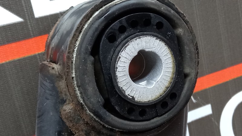 Балка поперечная (подрамник), 1280 рублей, Красноярск