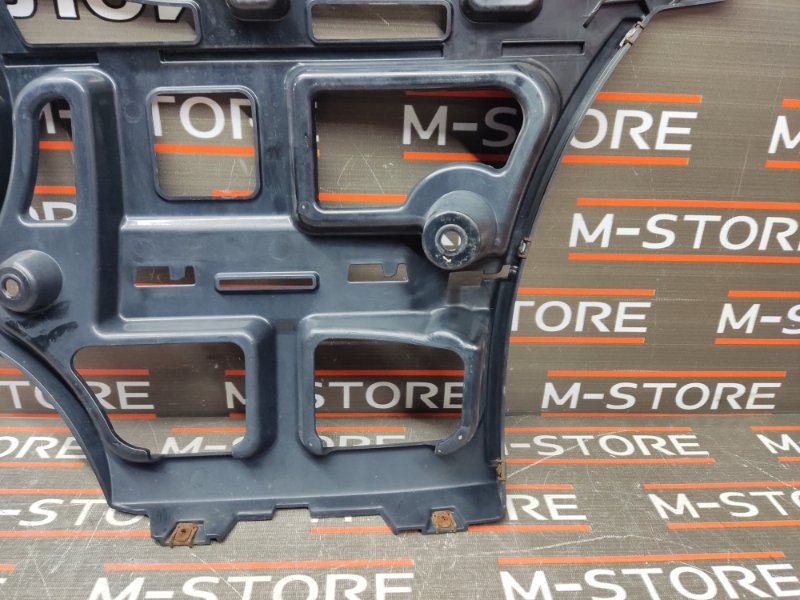 крепление бампера, 500 рублей, Красноярск