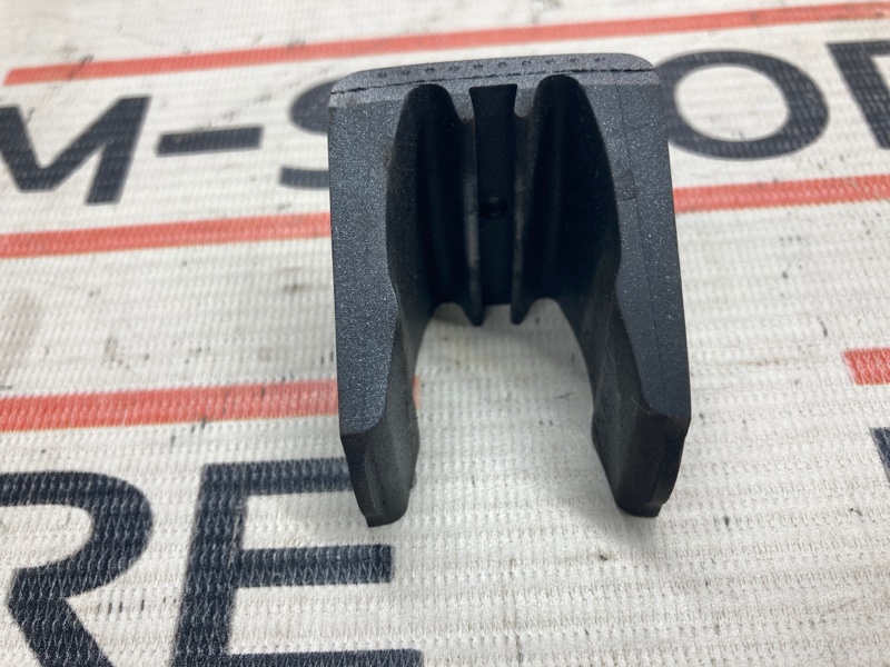 Отбойник крышки багажника, 200 рублей, Красноярск