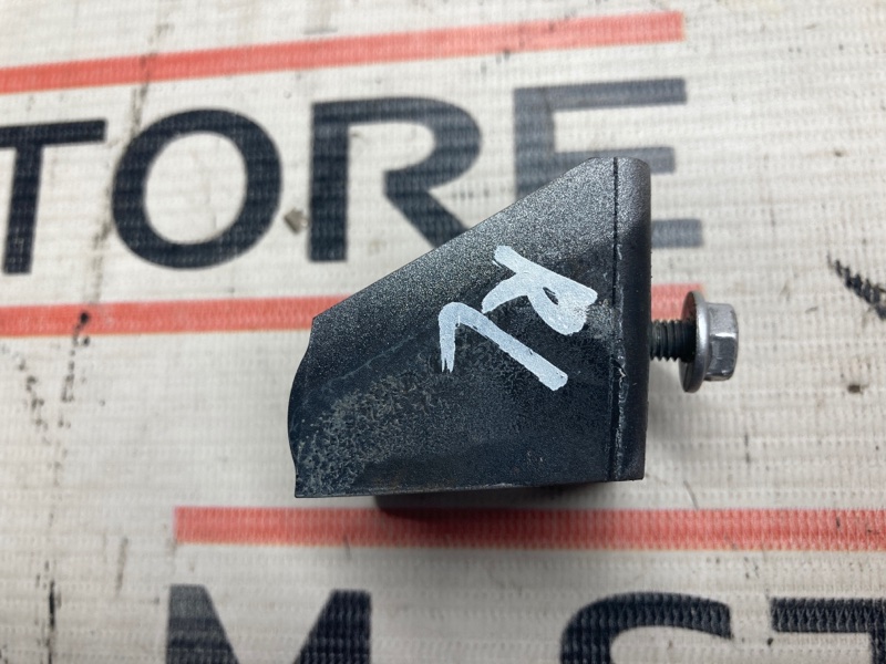 Отбойник крышки багажника, 200 рублей, Красноярск