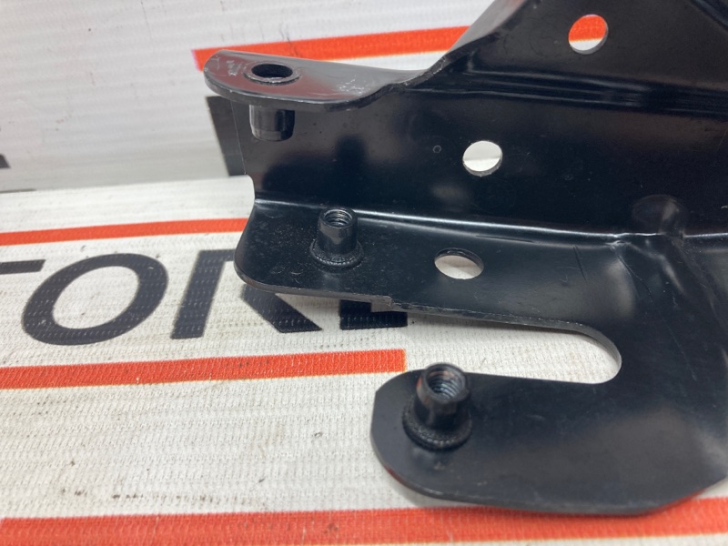 кронштейн, 280 рублей, Красноярск