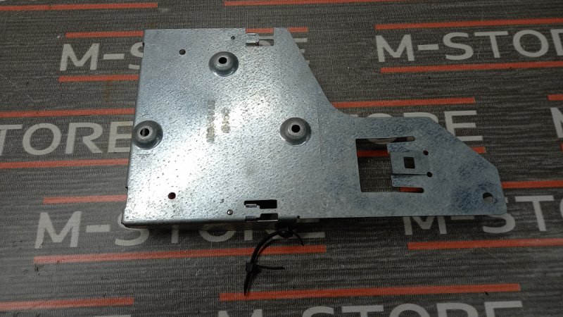 кронштейн, 290 рублей, Красноярск