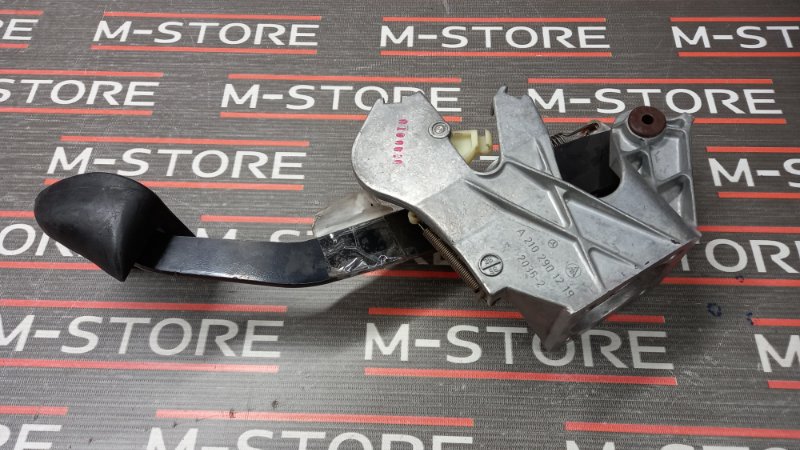 педаль тормоза, 350 рублей, Красноярск