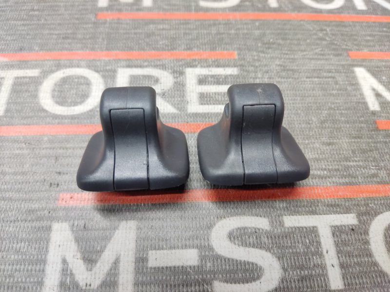 Крючок солнцезащитного козырька, 380 рублей, Красноярск