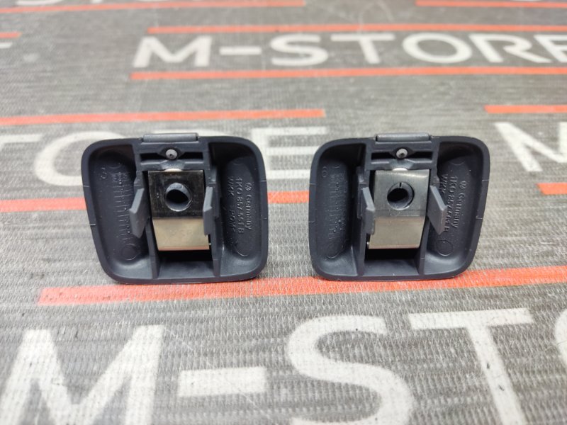 Крючок солнцезащитного козырька, 380 рублей, Красноярск