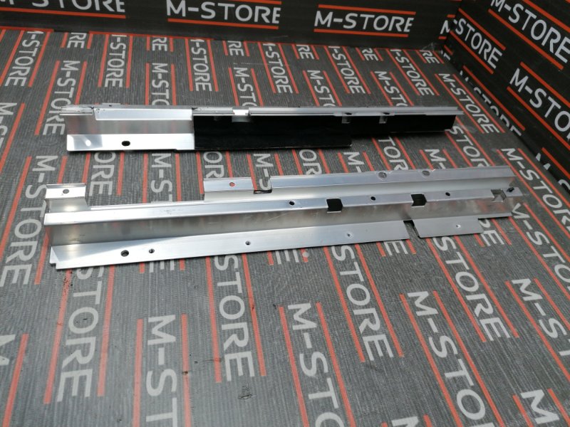 кронштейн направляющей шторки багажника, 630 рублей, Красноярск