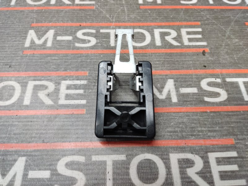 крепление козырька, 300 рублей, Красноярск