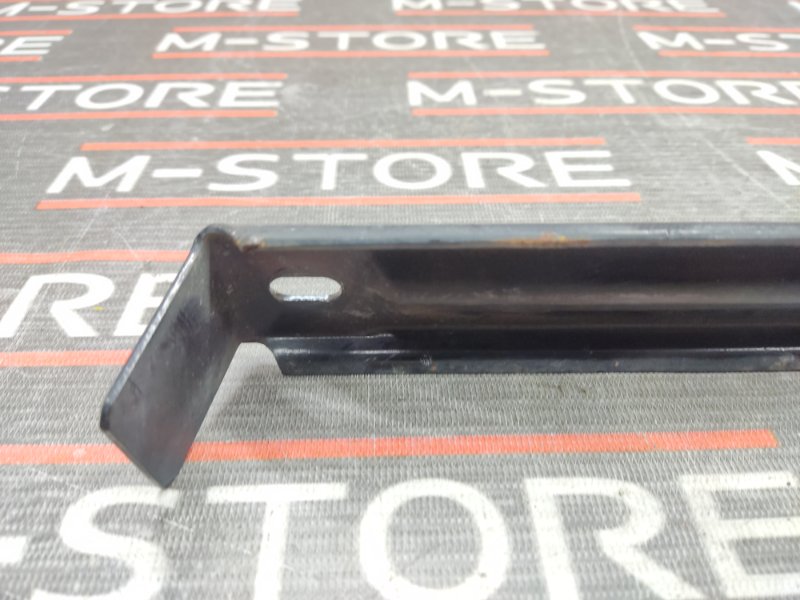 кронштейн, 300 рублей, Красноярск