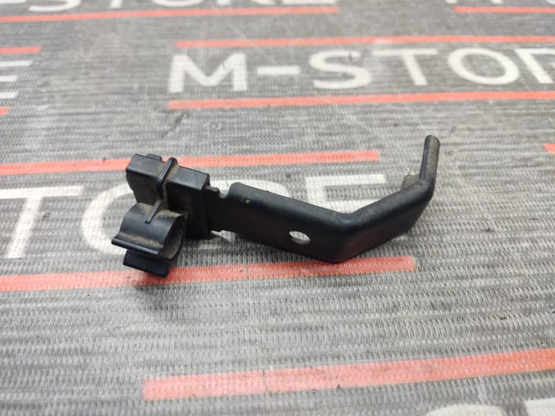 кронштейн, 300 рублей, Красноярск