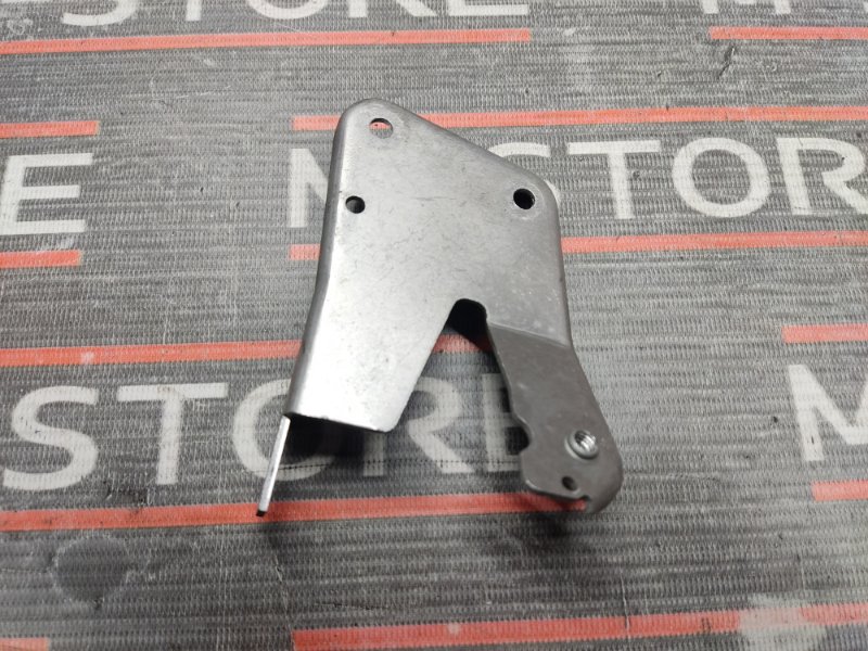 кронштейн, 200 рублей, Красноярск