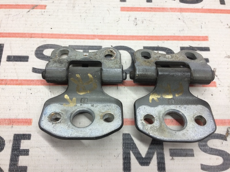 петля двери, 350 рублей, Красноярск