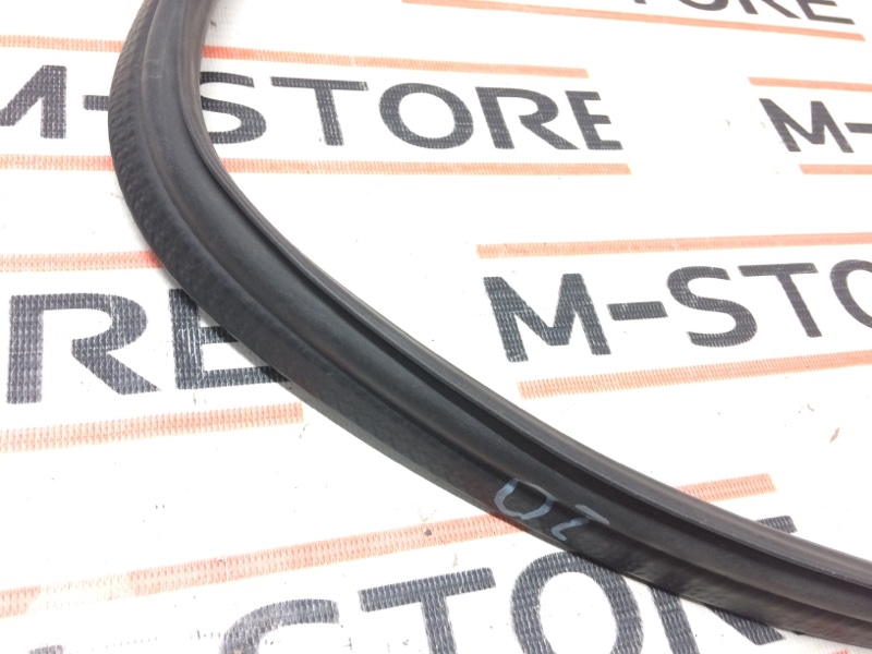 Уплотнитель капота, 340 рублей, Красноярск