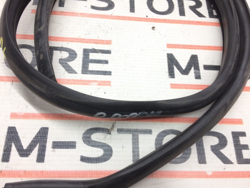 Уплотнитель капота, 630 рублей, Красноярск