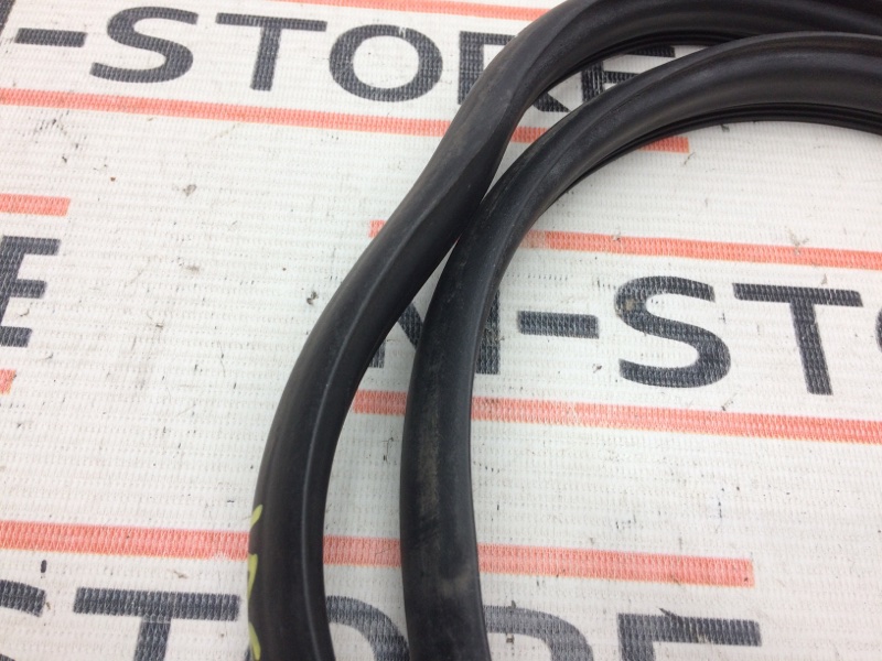 Уплотнитель капота, 630 рублей, Красноярск