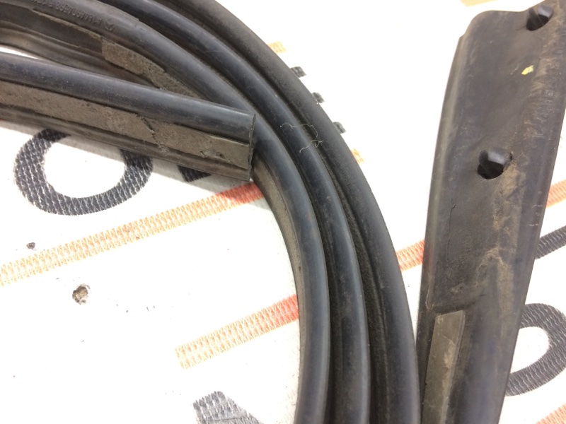 Уплотнитель кузова, 630 рублей, Красноярск