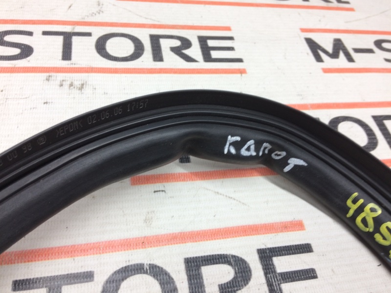 Уплотнитель капота, 450 рублей, Красноярск