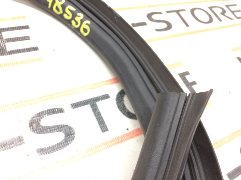 Уплотнитель капота, 450 рублей, Красноярск