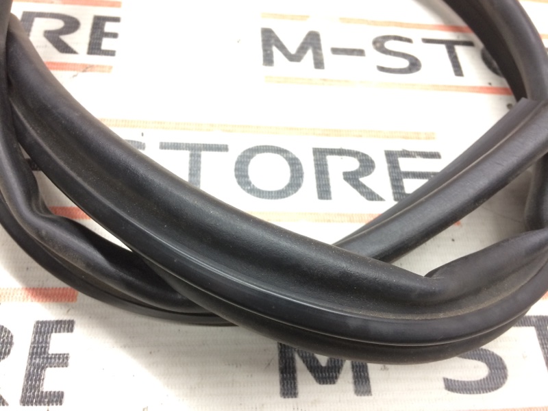 Уплотнитель капота, 450 рублей, Красноярск