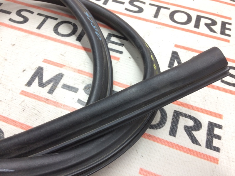 Уплотнитель капота, 950 рублей, Красноярск