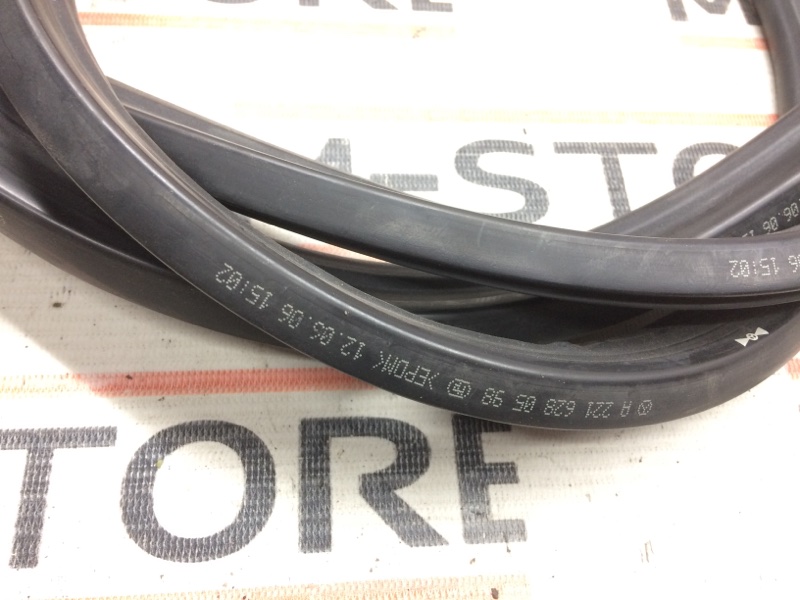 Уплотнитель капота, 950 рублей, Красноярск