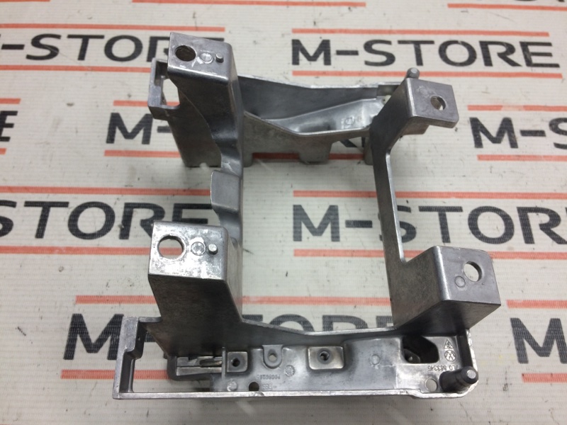 Кронштейн подлокотника, 340 рублей, Красноярск