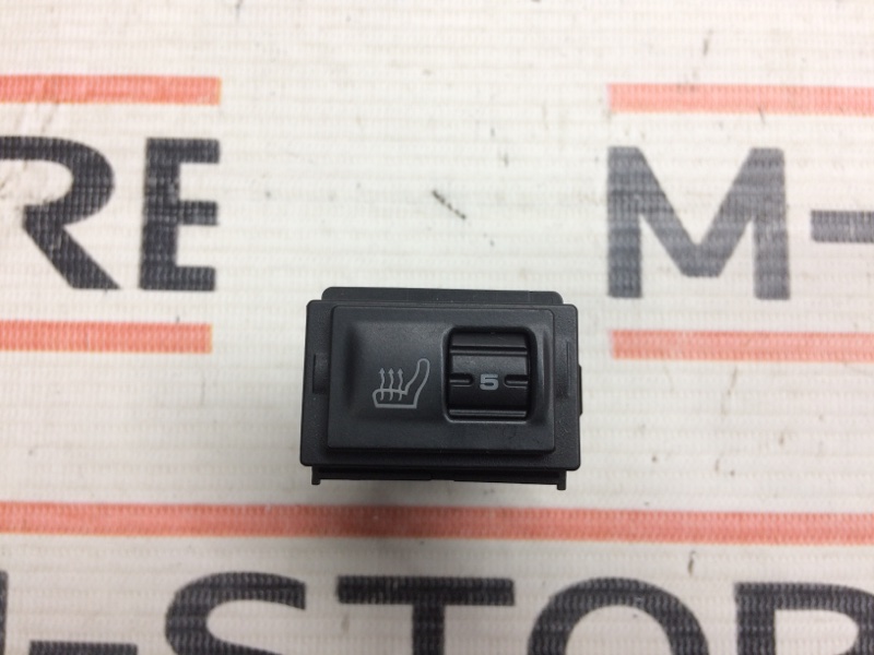 Кнопка подогрева сидений, 300 рублей, Красноярск