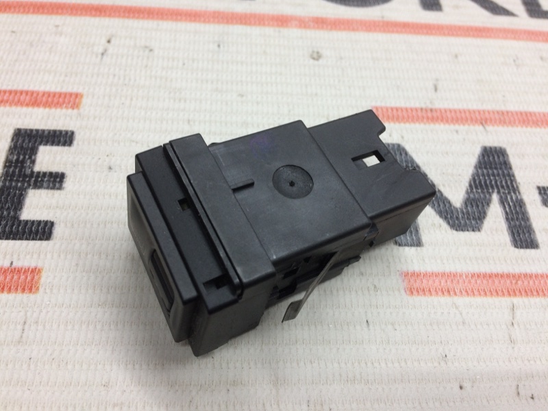 Кнопка подогрева сидений, 300 рублей, Красноярск