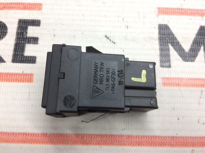 Кнопка подогрева сидений, 300 рублей, Красноярск