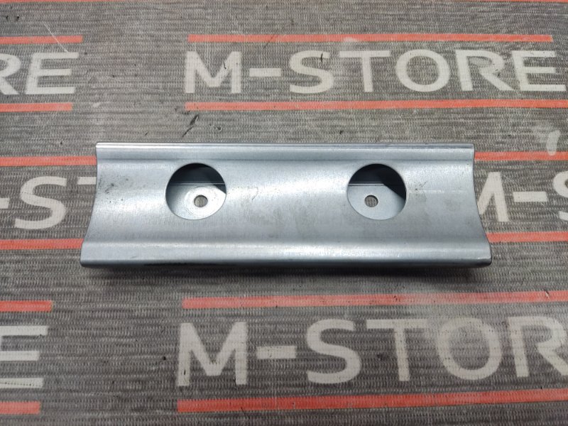 Кронштейн люка, 340 рублей, Красноярск