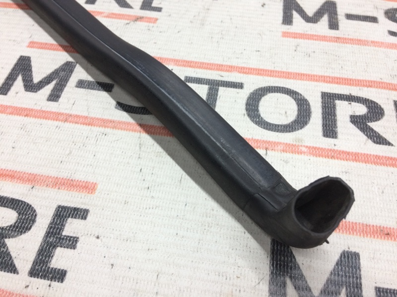 Уплотнитель капота, 190 рублей, Красноярск