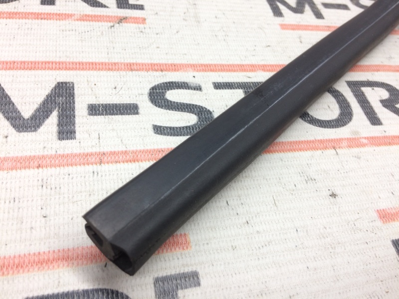 Уплотнитель капота, 190 рублей, Красноярск