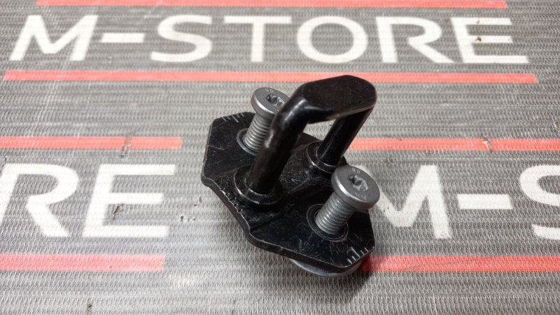 петля замка багажника, 210 рублей, Красноярск