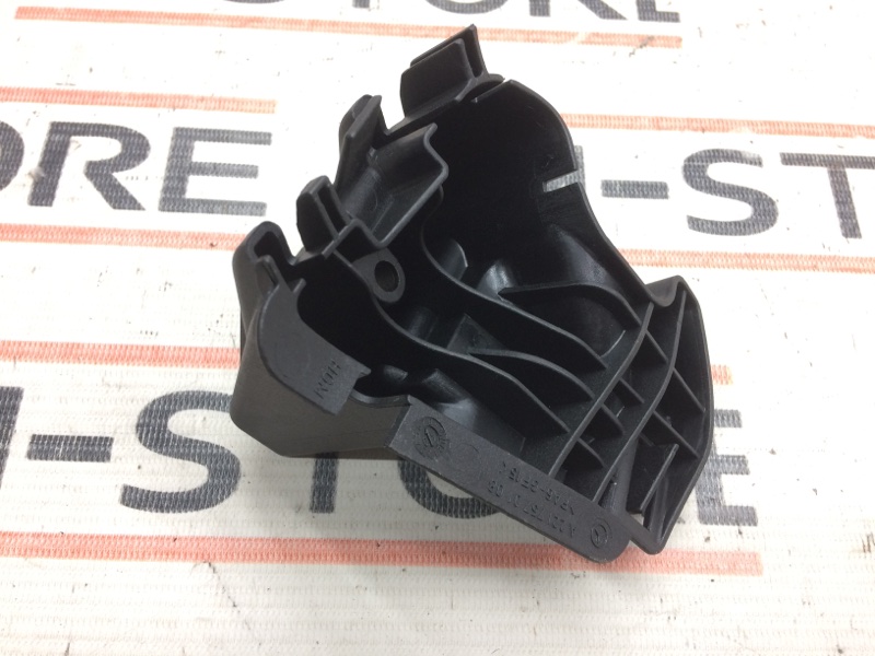 кронштейн замка багажника, 340 рублей, Красноярск