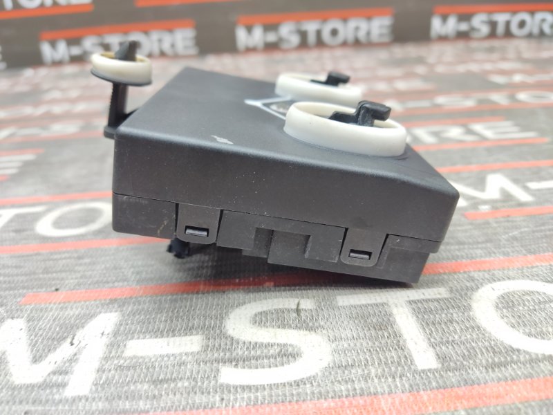 Блок управления дверью, 1000 рублей, Красноярск