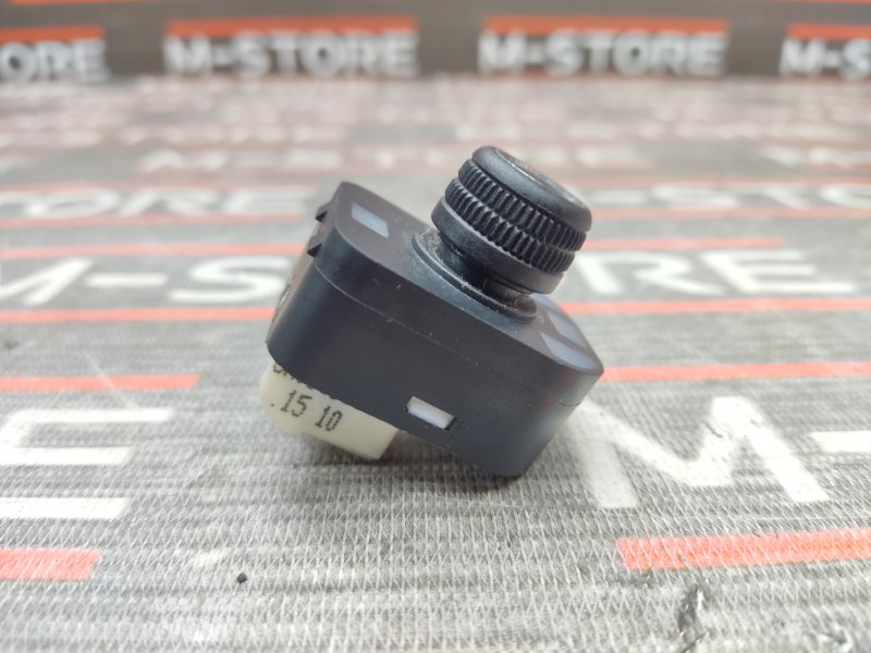 Кнопка регулировки зеркал, 500 рублей, Красноярск