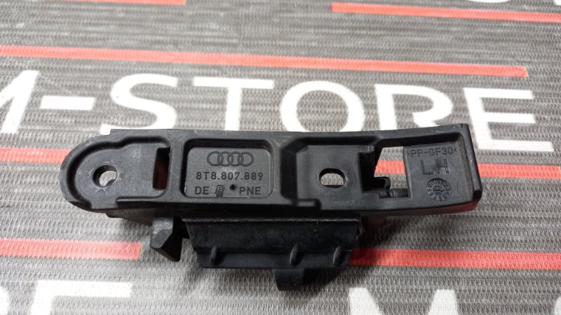 крепление бампера, 300 рублей, Красноярск